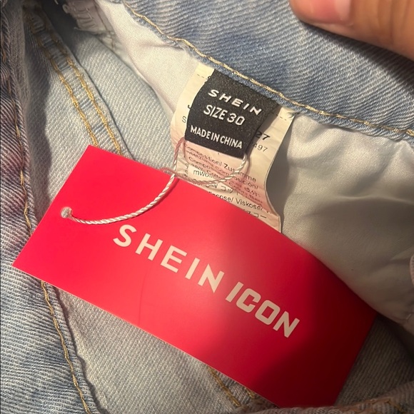 Light Blue Distressed Women's Jeans NWT - Picture 2 of 3